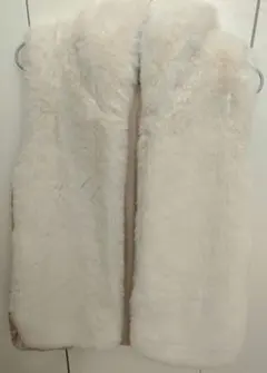 【美品】 【セール】 Hush Puppies 後ダウン切替フェイクファーベスト