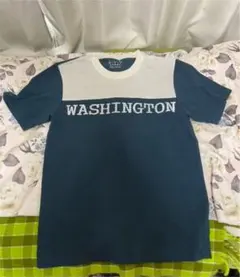 Tシャツ　a.a.v ロゴのサムネイル