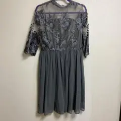 グレー 刺繍入り ドレス