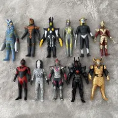 オ*マ様 ウルトラマンフィギュア 11体セット　怪獣