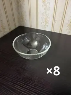 新品、未使用品　ニトリ　ガラスボウル　ガラス器　8個セットのサムネイル