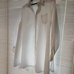 コットン100% ホワイト　白　テントライン　シャツ　ブラウス　美品のサムネイル