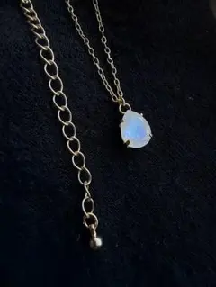 レインボームーンストーン　ネックレス　ハンドメイド