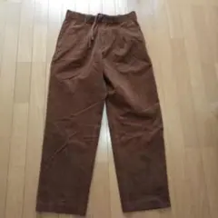 ユニクロ ブラウン コーデュロイ ストレートパンツ
