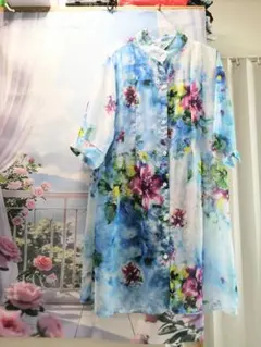 スタンドカラーのシースルーカーデガン　爽やかな水色デザイン