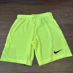 新品未使用品　NIKE ハーフパンツ　キッズ M 140-150cm
