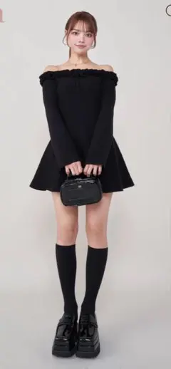 オフショルダーフリルニットミニワンピース❤︎ダーリッチ