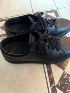 fillinスニーカー