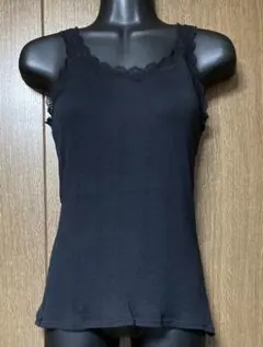 UNIQLO レディース　タンクトップ！