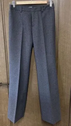 グレー スラックス a.v.v