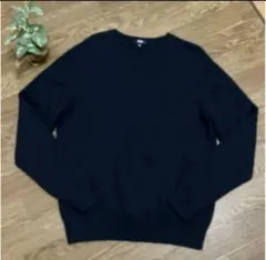 ユニクロ　Vネックセーター　ニューピュアウール　ネイビー