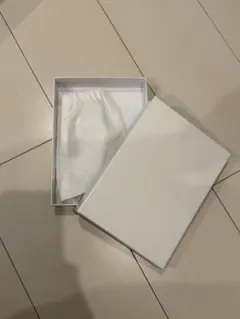 新品未使用　マルジェラ　ホワイト コットン 巾着袋 洗濯タグ付き