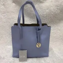 フルラ サリー レザー トートバッグ　ブルー レザー チャーム