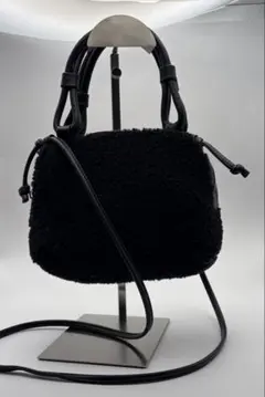 Item thumbnail for item 1e3d32b8-fb5b-42ea-b87a-24e3c16e4a9c