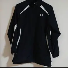 アンダーアーマー　ジャンパー黒
