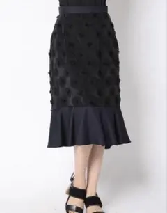 ✨極美品✨クイーンズコート フラワーカットジャガード切り替えスカート ネイビーのサムネイル