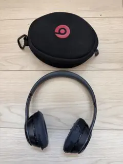 【美品・即配】Beats Solo ヘッドホン レッド 収納ケース付き Beats Solo ワイヤレスヘッドホン レッド 収納ケース付き - メルカリ