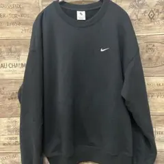 Nike ブラック ロゴ刺繍　スウェット