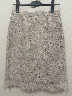 Apuweiser-riche 花柄レースタイトスカート