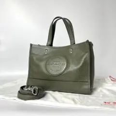 美品コーチ デンプシー キャリーオール C2004 レザー　カーキ　890