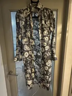 THOM BROWNE. 花柄 長袖シャツ イタリア製のサムネイル