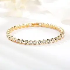 残り1点【匿名配送✨新品】テニスブレスレット　ジルコニア　ゴールド　4mm