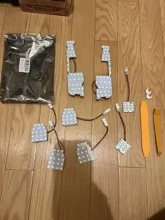 30アルファード用LED ルームランプ セット 工具付きのサムネイル