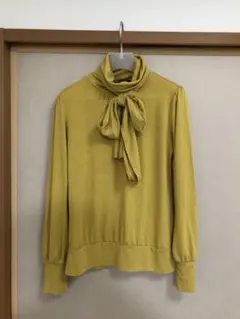 NICE CLAUPリボン付きイエロー長袖トップス