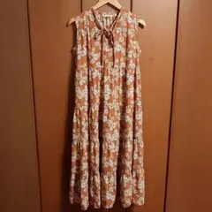 ユニクロ　ポールアンドジョー　コラボ　オレンジ系　ワンピース　ゆったり　花　総柄