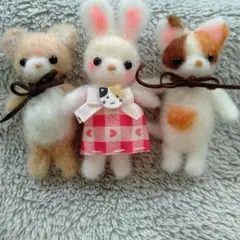 羊毛フェルト・ちびっこ仲良しウサギ&くま&三毛猫ちゃんセット