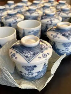 古伊万里　江戸時代　染付 松竹梅 蓋付き飯碗 2客　吉祥紋　コウモリ　手描き 古伊万里 江戸時代 染付 松竹梅 蓋付き飯碗 2客 吉祥紋 コウモリ