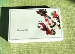 Carthusia(カルトゥージャ)スキンケア4点セットのサムネイル