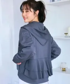 Feroux ダークグレー パーカーのサムネイル