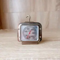 Item thumbnail for item 5e0eeb85-f0f2-453d-8e49-e631bdc8e924