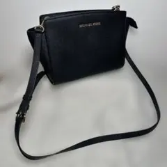 MICHAEL KORS 黒 ショルダーバッグ 斜め掛け 本革 クロスボディ
