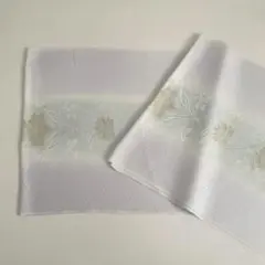 衿秀　正絹　帯揚げ　唐織　唐草　ぼかし　地紋　白藤　白緑　金糸　日本製