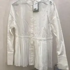 H&M 新品プリーツディテールブラウス