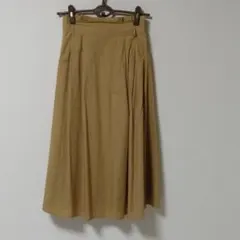 pink adobe スカート