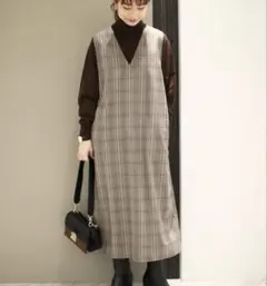 URBAN RESEARCH DOORS Vネックストレートジャンパースカート