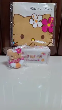 ハローキティ 当たりくじ日焼けキテイレジャーシートとぬいぐるみ収納ボックスクリア