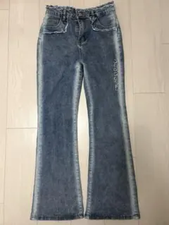 フレアデニムパンツ