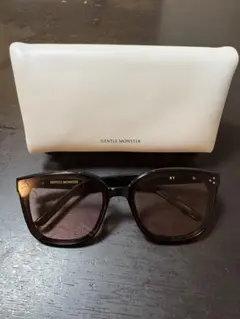 GENTLE MONSTER サングラスのサムネイル