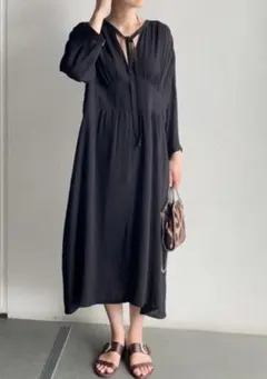 UNIQLO U ボウタイ ワンピース 黒