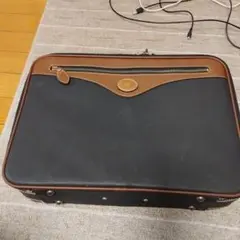 Item thumbnail for item ae48fe5f-a901-4561-8104-f5b9598f4d83