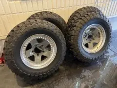 ジムニー　ジムニーシエラ　MTマッドタイヤセット　245/75R16 ジムニー ジムニーシエラ MTマッドタイヤセット 245/75R16 - メルカリ