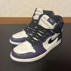 Nike Air Jordan 1 Retro High OGのサムネイル