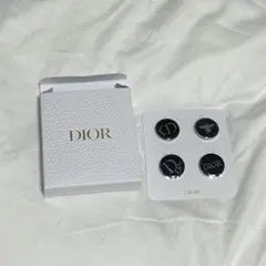 Dior ウェルカムギフト ピンバッジ