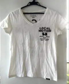 LOCAL MOTION ローカルモーション Tシャツ 白 Vネック ロゴ刺繍のサムネイル