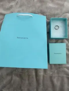 現行品Tiffanyティファニー 空箱巾着ショッパー紙袋 セット - メルカリ