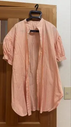 バンドカラー袖ボリュームストライプシャツ